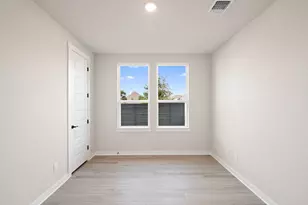 400 Bear Paw Run, Georgetown, TX 78628 - Photo 8