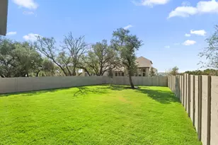 400 Bear Paw Run, Georgetown, TX 78628 - Photo 34