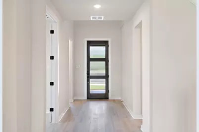 400 Bear Paw Run, Georgetown, TX 78628 - Photo 4