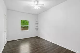 810 Lamar St, Luling, TX 78648 - Photo 18