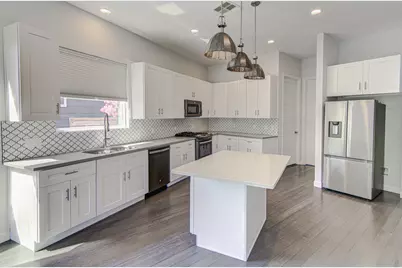2406 E 16th Street, Austin, TX 78702 - Photo 18