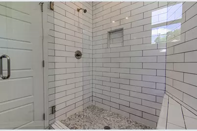 2406 E 16th Street, Austin, TX 78702 - Photo 12