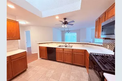 16924 Cactus Blossom Drive, Pflugerville, TX 78660 - Photo 10