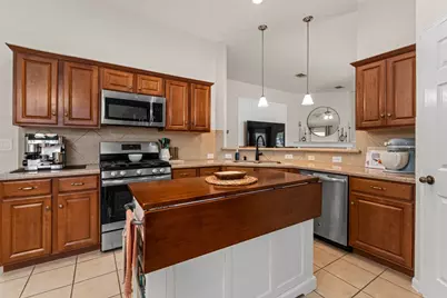 3804 Hidden Lake Crossing, Pflugerville, TX 78660 - Photo 4