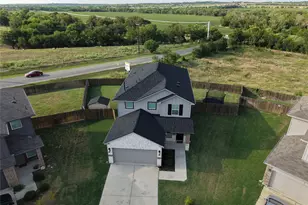 405 W Andover Ln, Uhland, TX 78640 - Photo 38