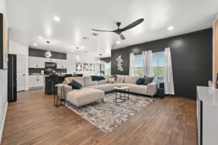 405 W Andover Ln, Uhland, TX 78640 - Photo 6