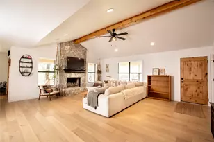 301 Lander Ln, Dripping Springs, TX 78620 - Photo 4