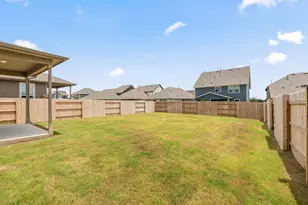 300 Daniels Dusty Trl, Georgetown, TX 78626 - Photo 4