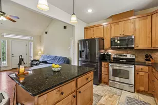 1058 Daviot Dr, Spicewood, TX 78669 - Photo 14