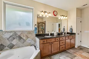 1058 Daviot Dr, Spicewood, TX 78669 - Photo 20