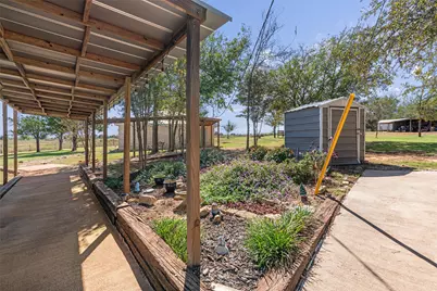 268 County Road 476, Thrall, TX 76578 - Photo 18