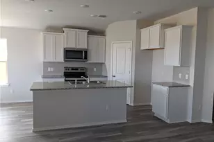 119 Kyra Ln, Taylor, TX 76574 - Photo 2