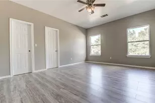 135 Valle Verde Dr, Del Valle, TX 78617 - Photo 16