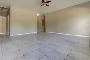 135 Valle Verde Dr, Del Valle, TX 78617 - Photo 6