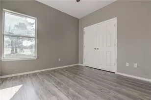 135 Valle Verde Dr, Del Valle, TX 78617 - Photo 14
