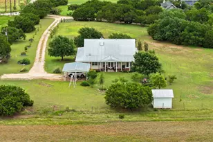 1505 Cr 315, Jarrell, TX 76537 - Photo 36