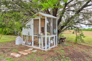 1505 Cr 315, Jarrell, TX 76537 - Photo 38