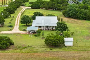 1505 Cr 315, Jarrell, TX 76537 - Photo 36