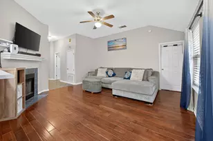 103 Songbird Ct, Cedar Creek, TX 78612 - Photo 6