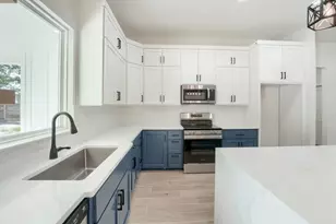 334 Nene Ln, Bastrop, TX 78602 - Photo 10