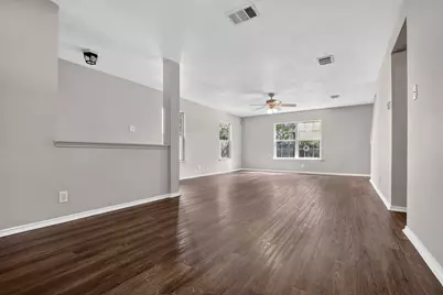 1422 Meadow Parkway, San Marcos, TX 78666 - Photo 8