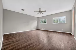 1422 Meadow Pkwy, San Marcos, TX 78666 - Photo 18