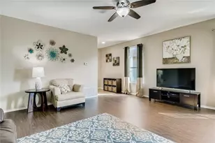 2240 McCombs St, Georgetown, TX 78626 - Photo 4