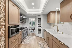 4202 Oak Creek Dr, Austin, TX 78727 - Photo 8