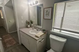 1711 Burton Dr, Austin, TX 78741 - Photo 6