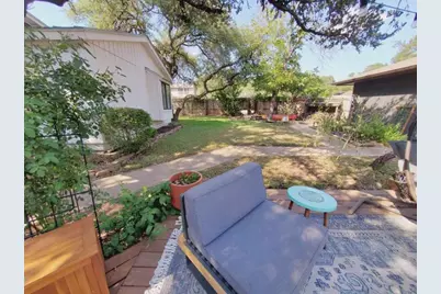 11108 Henge Drive, Austin, TX 78759 - Photo 10