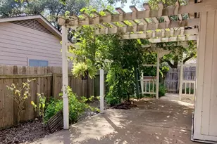 11108 Henge Dr, Austin, TX 78759 - Photo 22