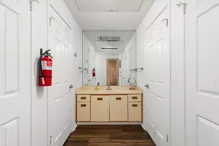 1 Crystal Springs Ct Ct, The Hills, TX 78738 - Photo 24