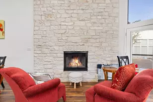 1 Crystal Springs Ct Ct, The Hills, TX 78738 - Photo 8