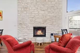 1 Crystal Springs Ct Ct, The Hills, TX 78738 - Photo 8