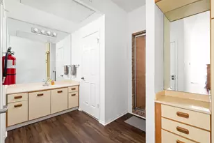 1 Crystal Springs Ct Ct, The Hills, TX 78738 - Photo 18