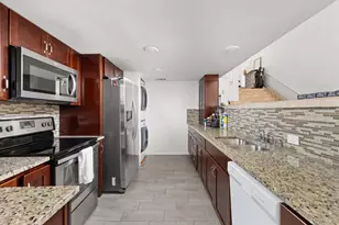 1 Crystal Springs Ct Ct, The Hills, TX 78738 - Photo 10