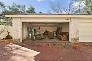 1 Crystal Springs Ct Ct, The Hills, TX 78738 - Photo 36