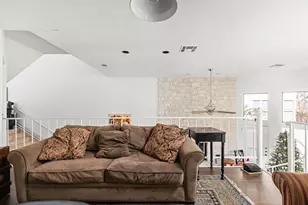 1 Crystal Springs Ct Ct, The Hills, TX 78738 - Photo 14