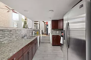 1 Crystal Springs Ct Ct, The Hills, TX 78738 - Photo 10