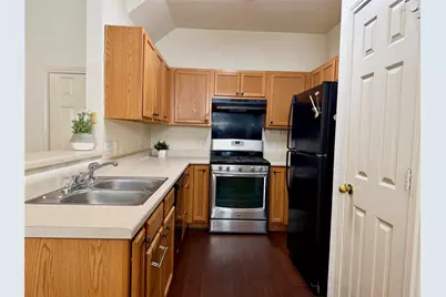 14504 Harris Ridge Boulevard #B, Pflugerville, TX 78660 - Photo 4