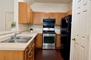 14504 Harris Ridge Blvd, Pflugerville, TX 78660 - Photo 4