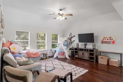 5421 Korth Drive, Austin, TX 78749 - Photo 4
