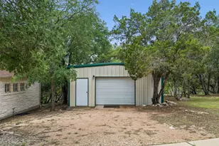 23621 Indian Divide Cove, Spicewood, TX 78669 - Photo 32