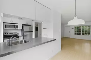 300 Crockett St, Austin, TX 78704 - Photo 10