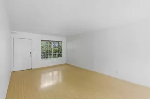 300 Crockett St, Austin, TX 78704 - Photo 8