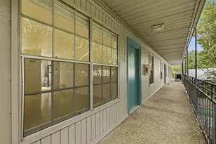 300 Crockett St, Austin, TX 78704 - Photo 2