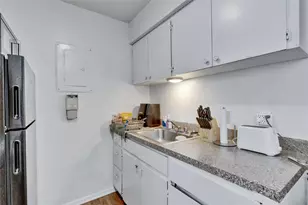 2803 Hemphill Park, Austin, TX 78705 - Photo 10