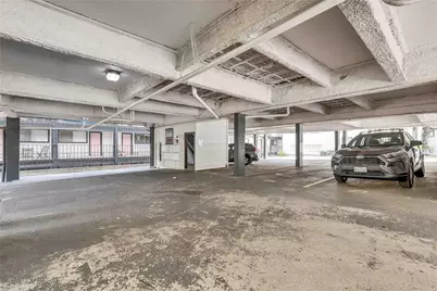 2803 Hemphill Park #B106, Austin, TX 78705 - Photo 18