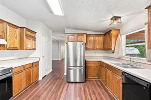 833 Nelson Dr, Canyon Lake, TX 78133 - Photo 10