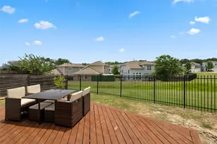 2313 Capulet St, Austin, TX 78741 - Photo 28